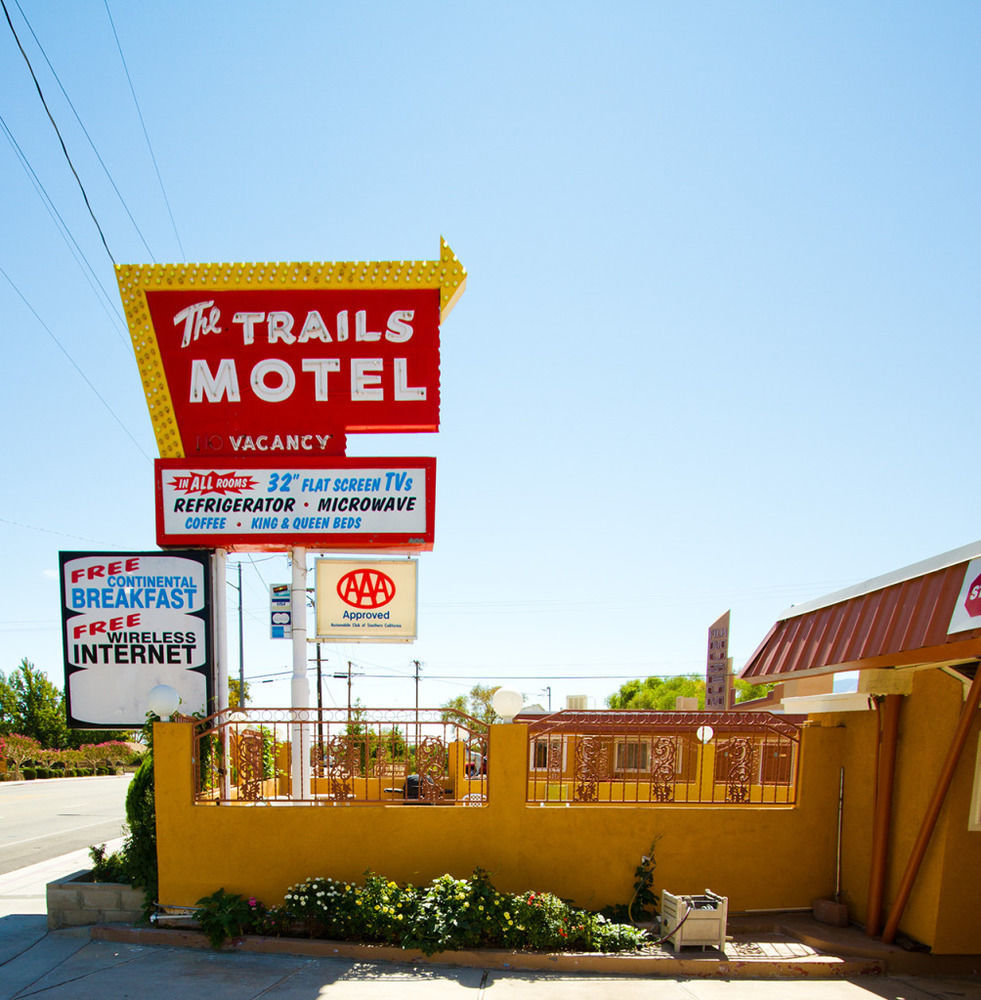 Trails Motel Lone Pine Luaran gambar